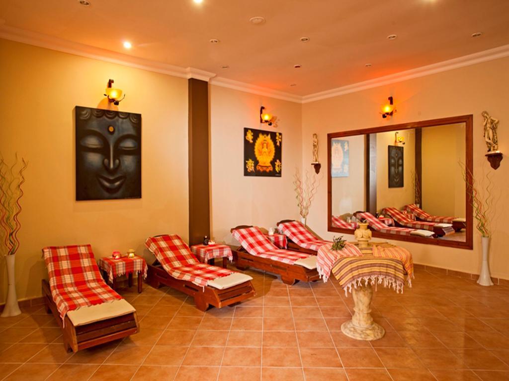 Club Tarhan Beach Didim Ngoại thất bức ảnh